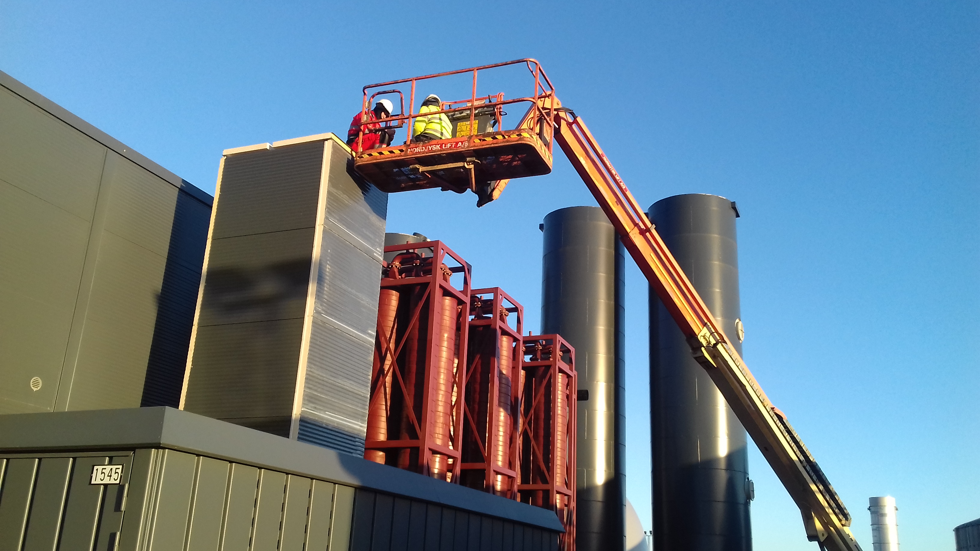 Vertical HEX module installation